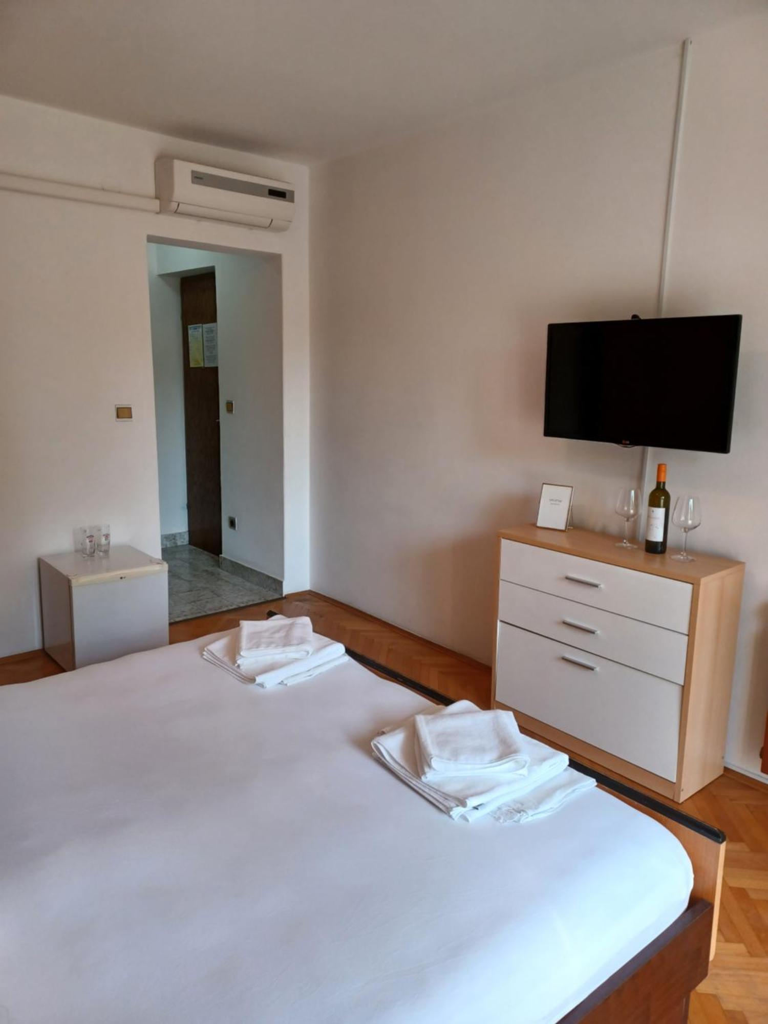 Apartments Emilija Makarska Dış mekan fotoğraf