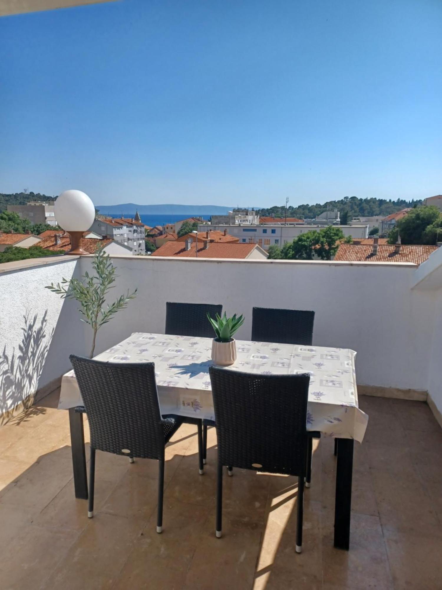 Apartments Emilija Makarska Oda fotoğraf